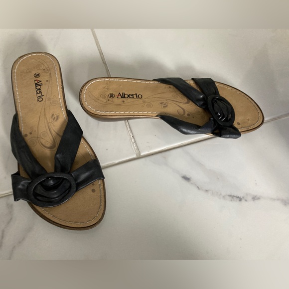 Shoes - 2 paires de goufounes